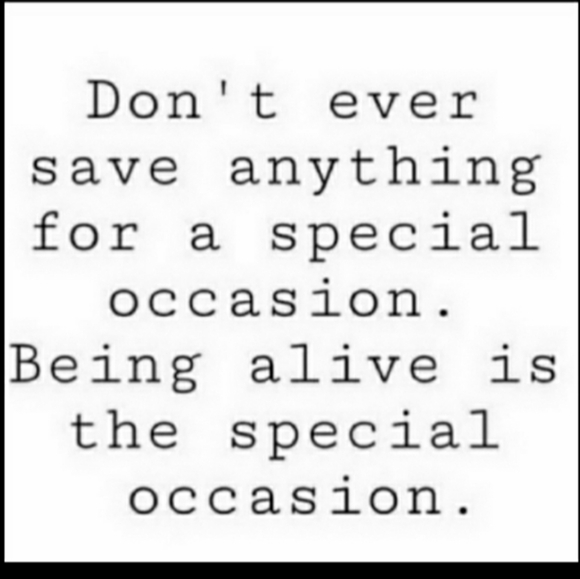 πΊ BOUNDARY WATERS BREWERY LARGEMOUTH LAGER RED CREW SWEATSHIRT Sz Lπ - Picture 9 of 16